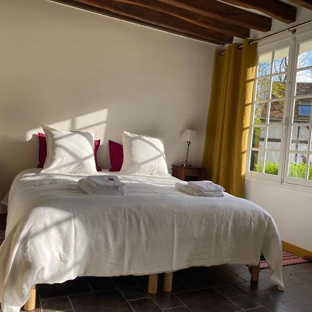 Une Vie En Rose Pressagny-lʼOrgeuilleux Zewnętrze zdjęcie