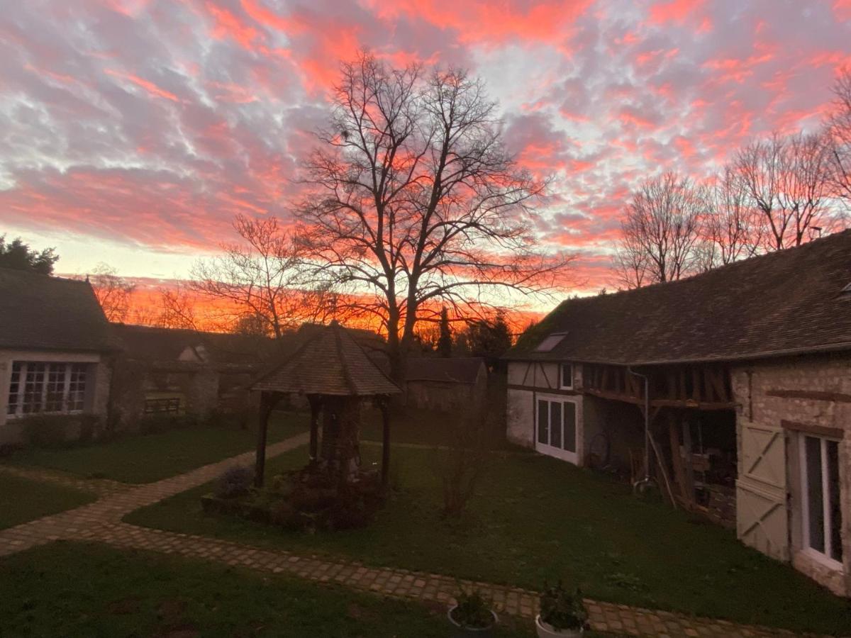 Une Vie En Rose Pressagny-lʼOrgeuilleux Zewnętrze zdjęcie