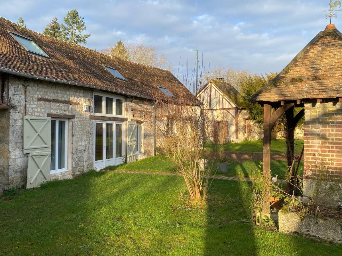 Une Vie En Rose Pressagny-lʼOrgeuilleux Zewnętrze zdjęcie